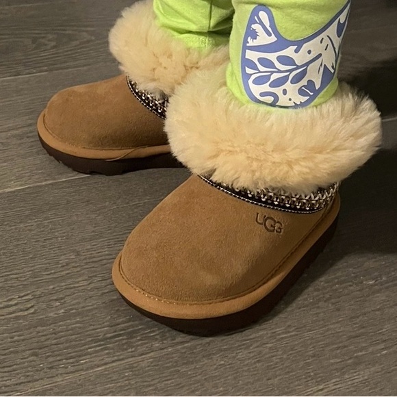 UGG toddler - Picture 4 of 4